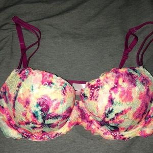 Gorgeous 36C Victoria secret PINK bra!
